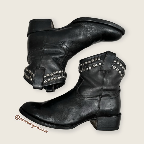 RARE Frye Diana Vintage Distressed Black Leather Stud Pull-On Cowgirl Ankle Boot - Picture 8 of 16